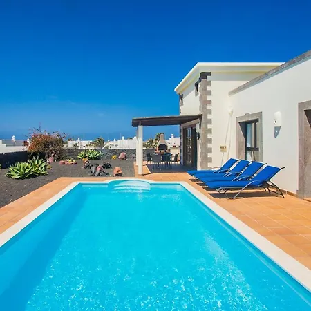 Villa Eleonor In Playa Blanca Villa *